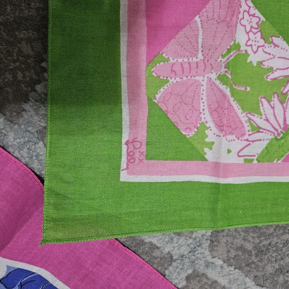 Set of 2 Lilly Pulitzer/Ford scarves - Picture 5 of 5